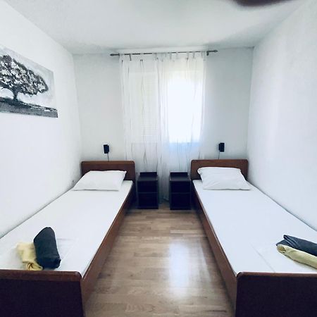 Apartamento Cornus Vallis Krk Town Exterior foto